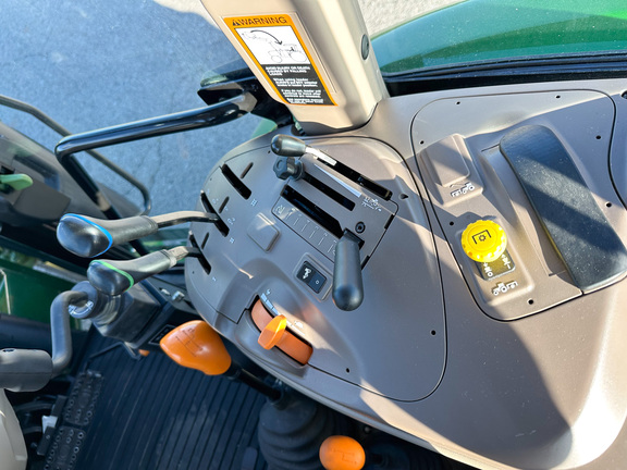 2024 John-Deere 5100E