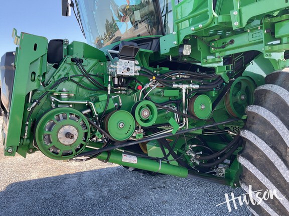 Photo of 2023 John Deere X9 1000