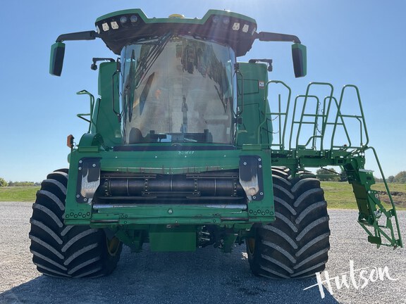 Photo of 2023 John Deere X9 1000