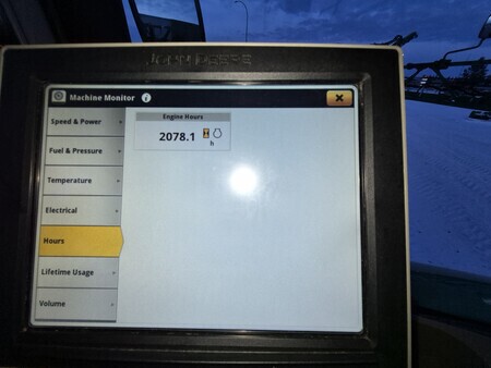 Used 2021 John Deere R4060 Self Propelled Sprayers at Horizon Ag & Turf in St. Paul, AB - Photo15