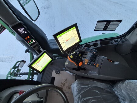 Used 2021 John Deere R4060 Self Propelled Sprayers at Horizon Ag & Turf in St. Paul, AB - Photo16