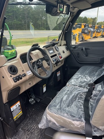 2025 John Deere 845R Image 5