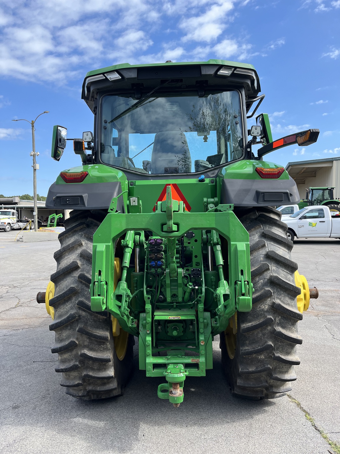 2023 John Deere 8R 370 Image 5