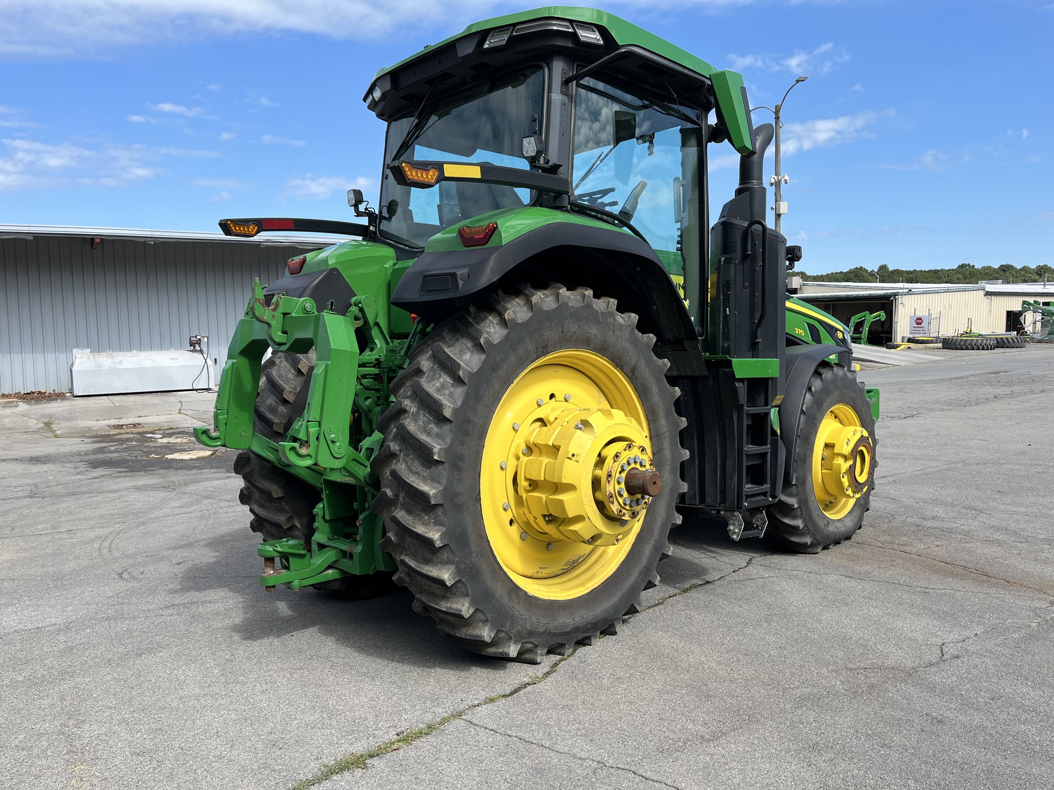 2023 John Deere 8R 370 Image 4