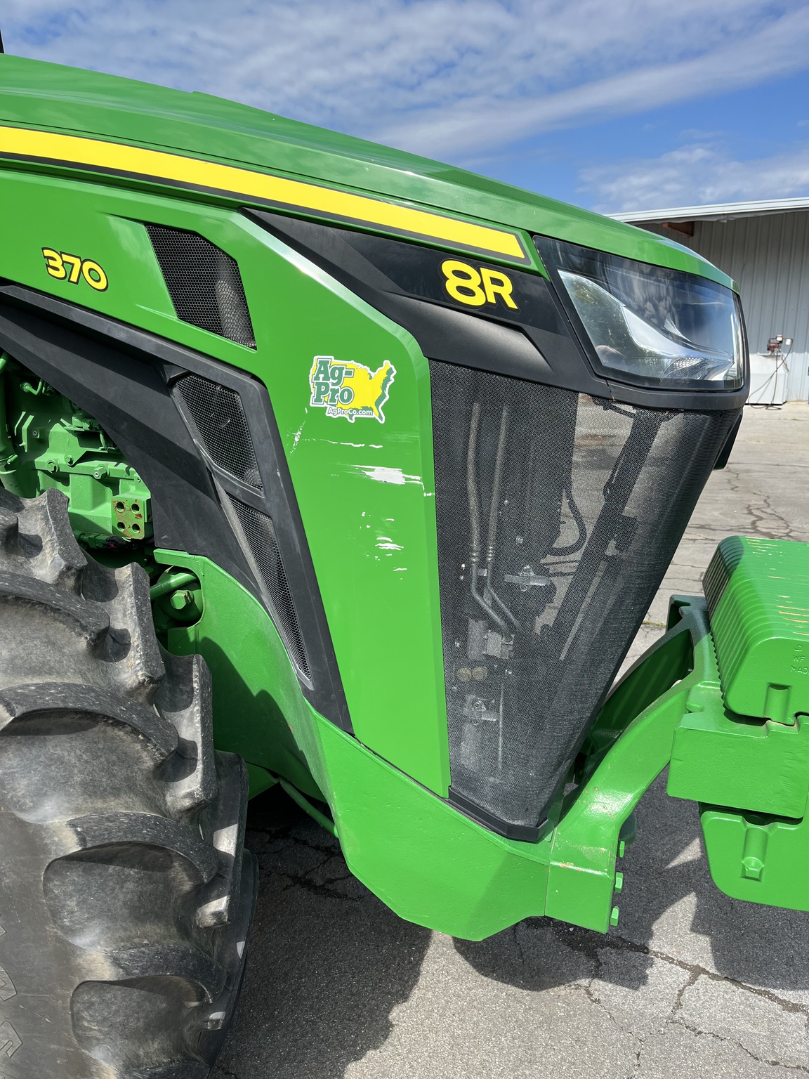 2023 John Deere 8R 370 Image 8