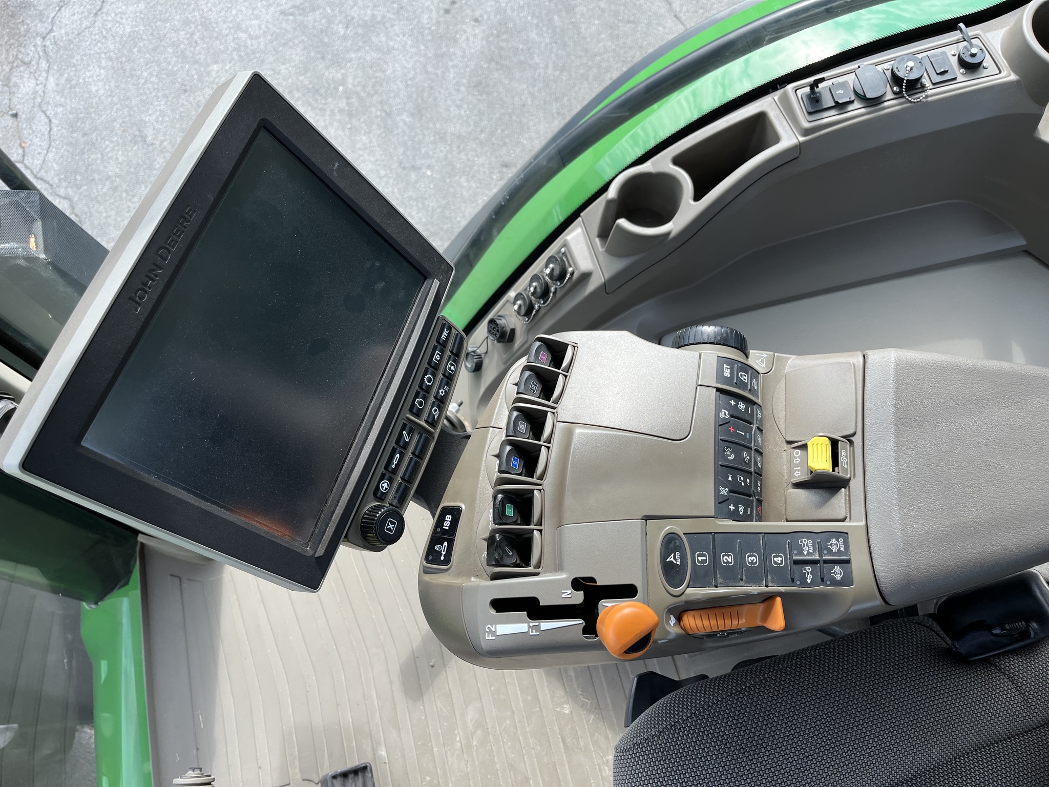 2023 John Deere 8R 370 Image 11
