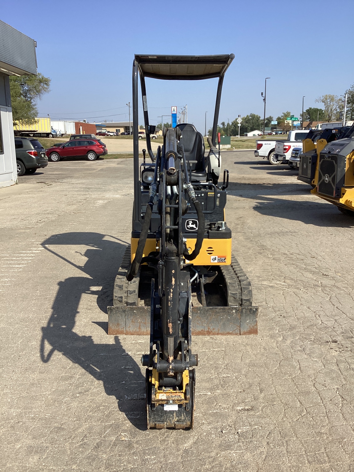 2023 John Deere 17G Image 8