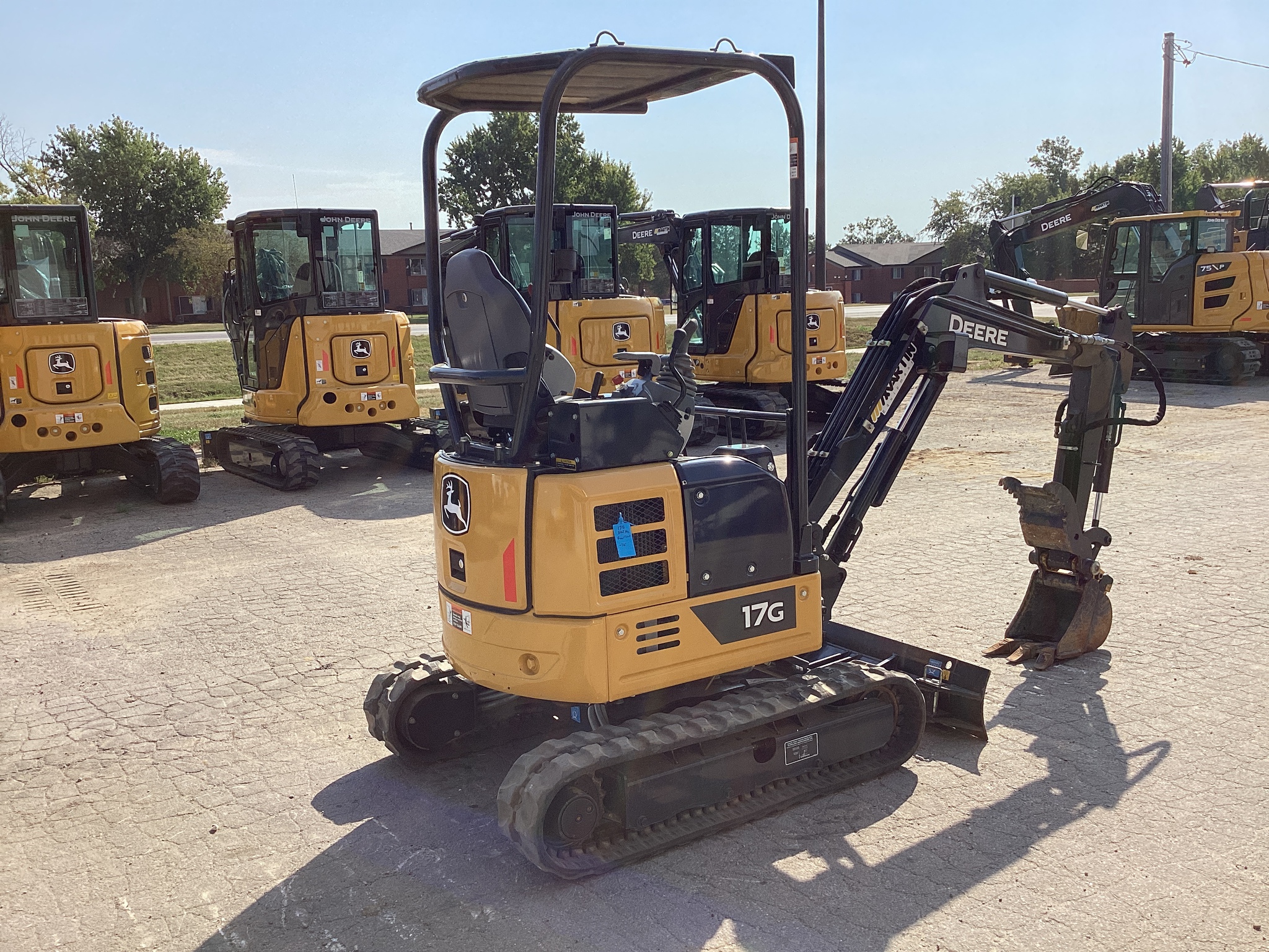 2023 John Deere 17G Image 6