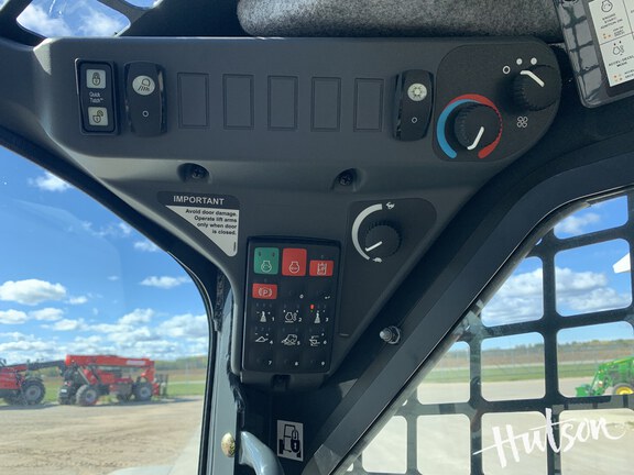 Photo of 2024 John Deere 318G
