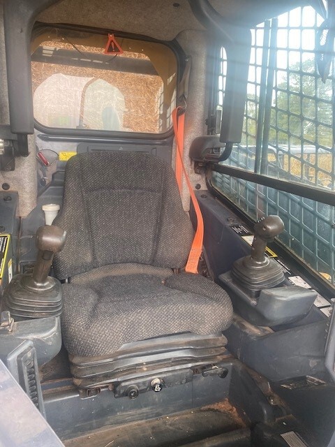 John Deere 333G Image 4