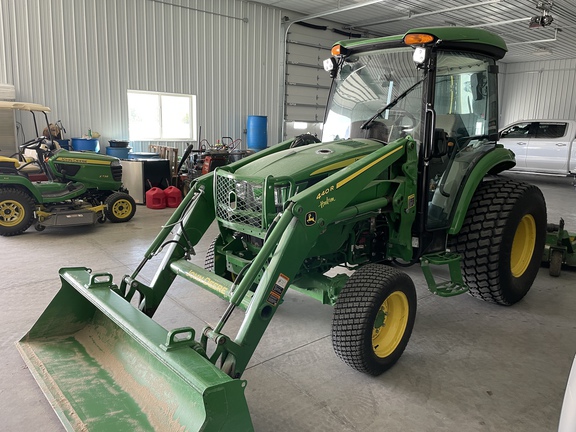 Photo of 2024 John Deere 4075R