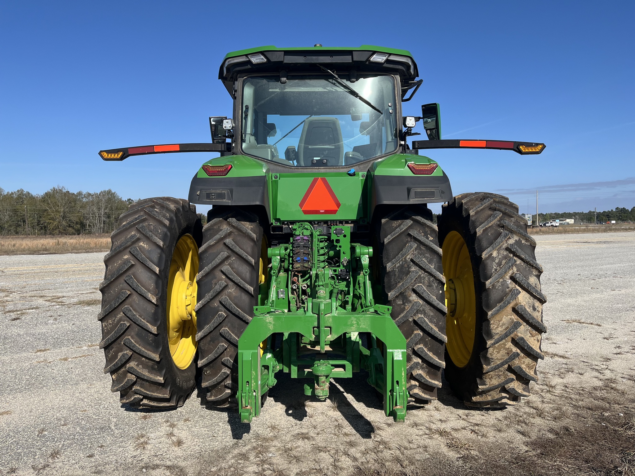 2024 John Deere 8R 250 Image 7