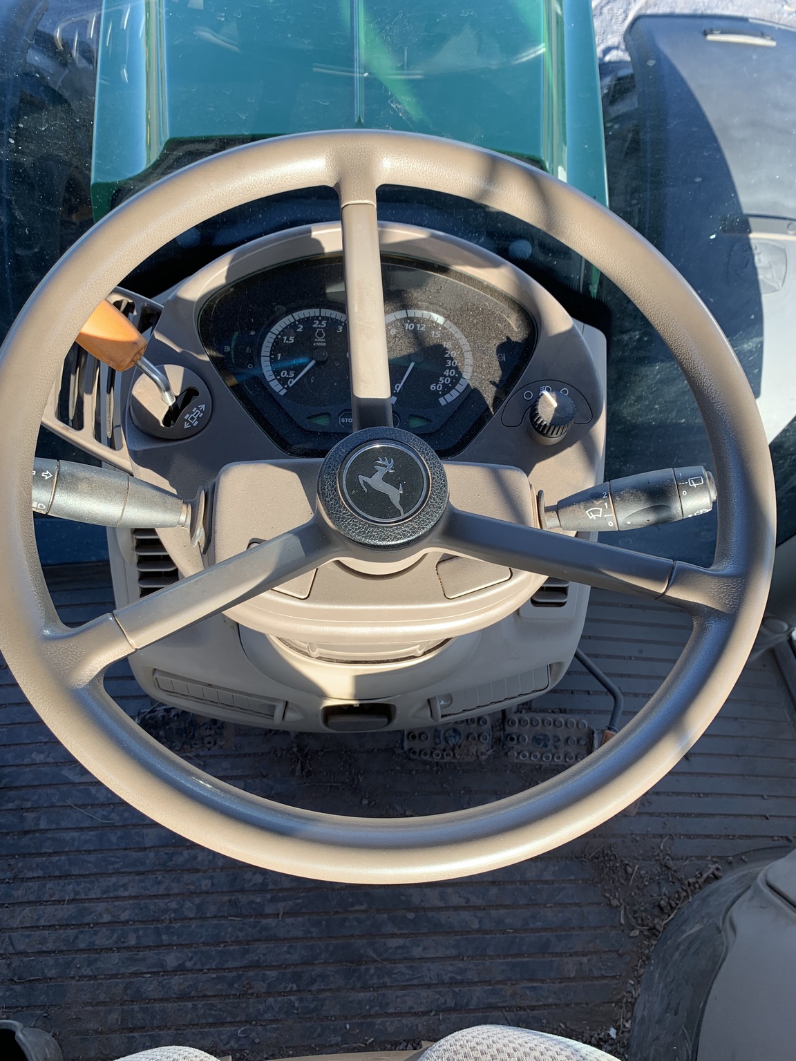 2020 John Deere 6175R Image 6