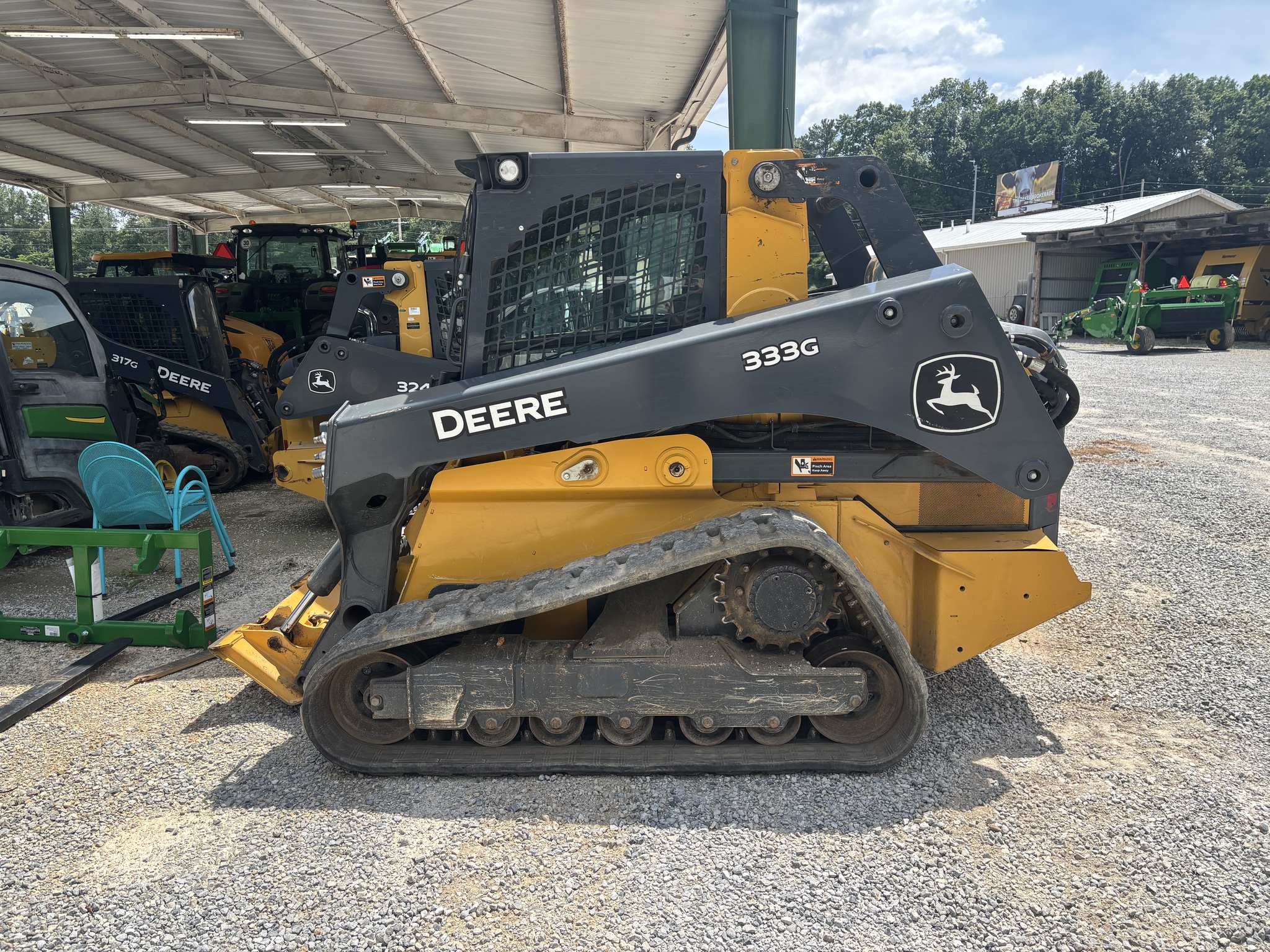 2023 John Deere 333G