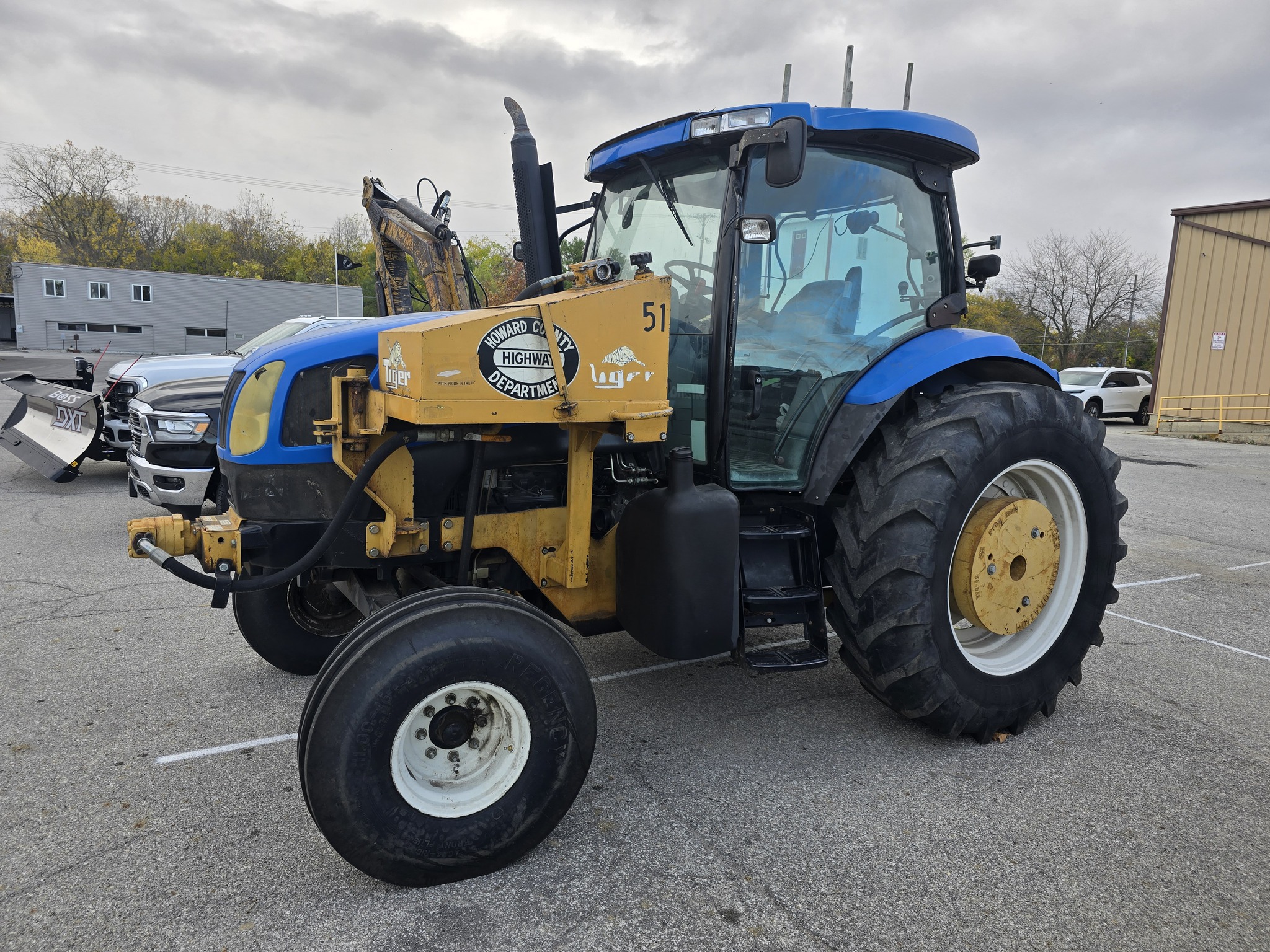 2005 New Holland TS115A Std.Cab Image 8