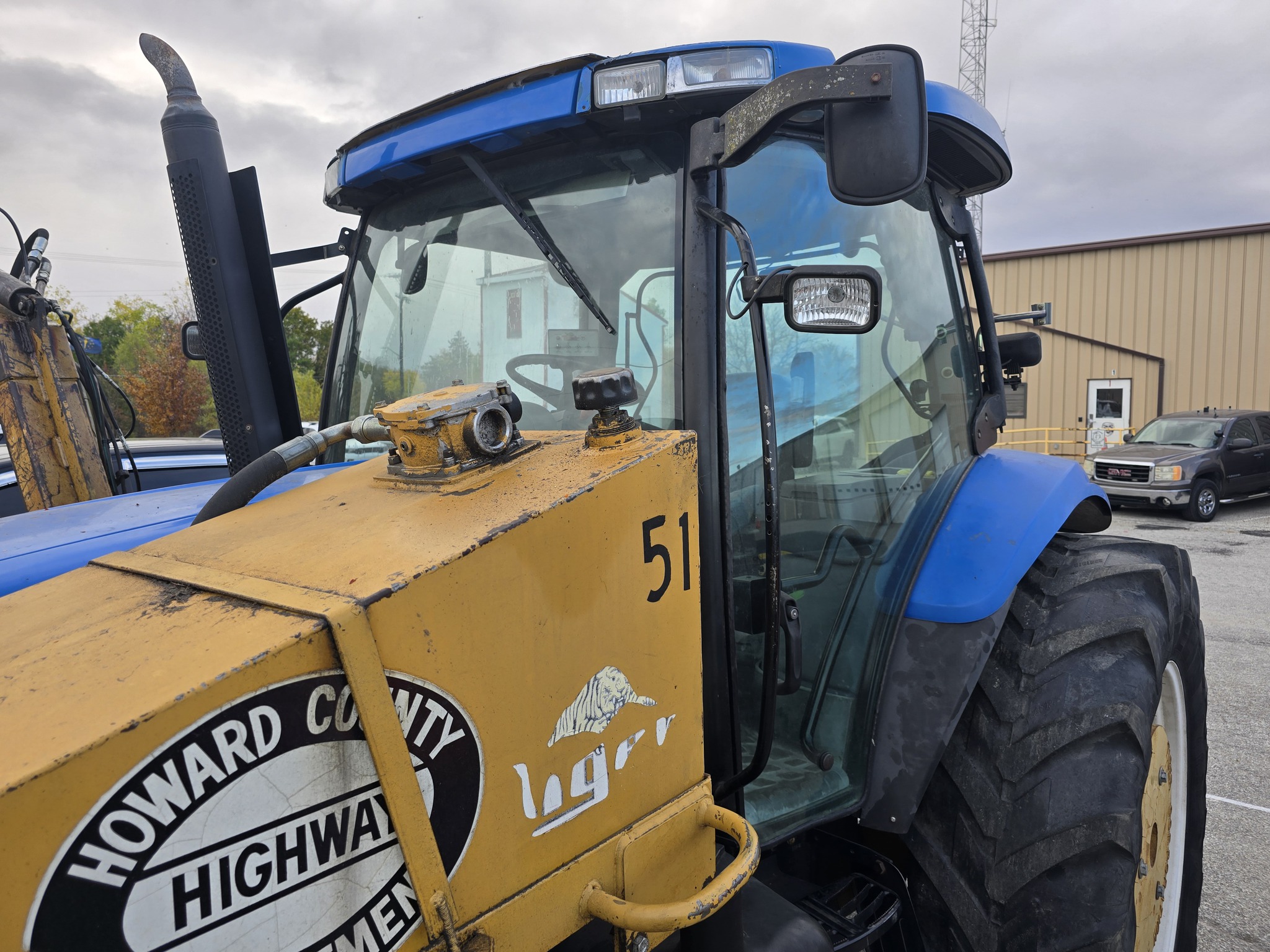 2005 New Holland TS115A Std.Cab Image 9