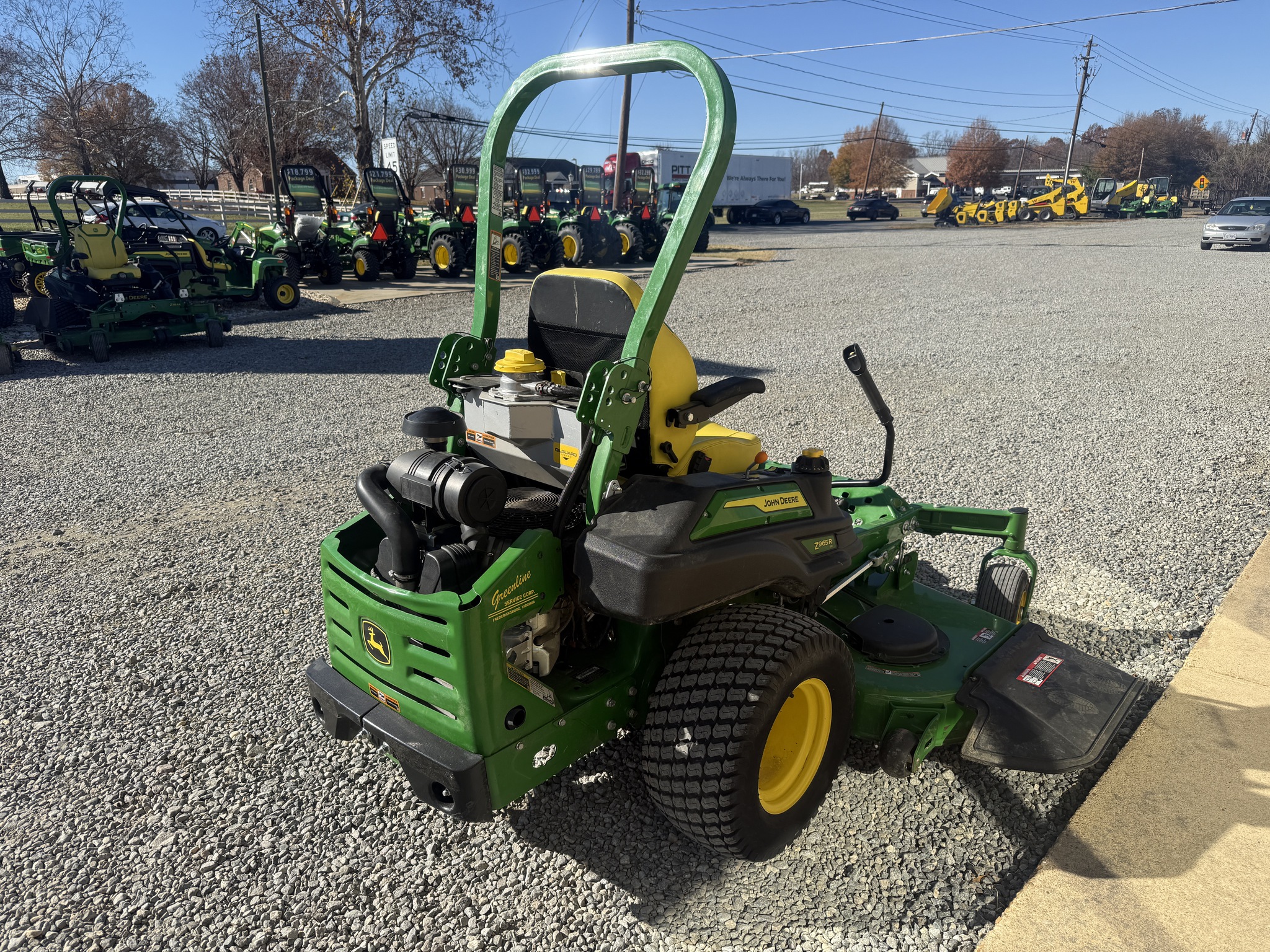 2025 John Deere Z965R Image 4