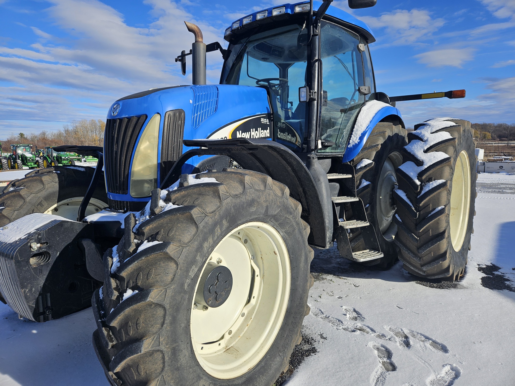 2003 New Holland TG230 Image 1