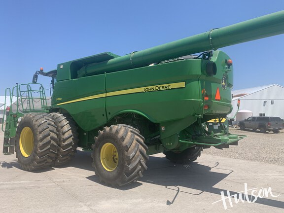 Photo of 2015 John Deere S690