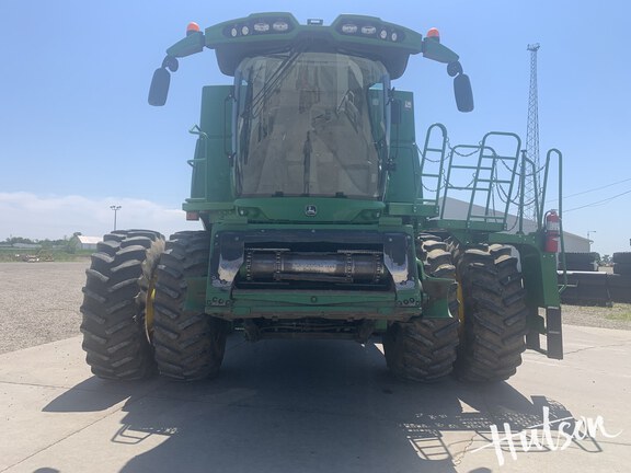 Photo of 2015 John Deere S690