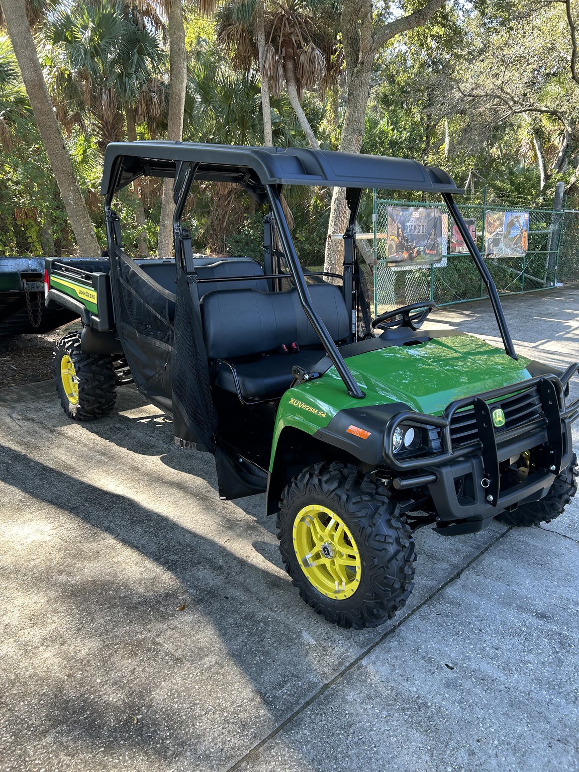 2025 John Deere 825M S4 Image 3