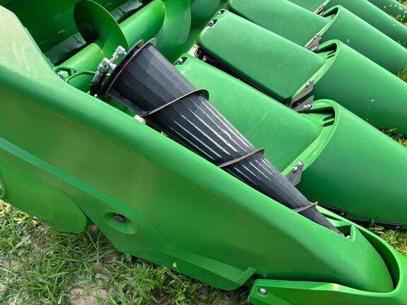 Used 2023 John Deere C16F Corn and Row Crop headers at Koenig Equipment in Anna, OH - Photo12