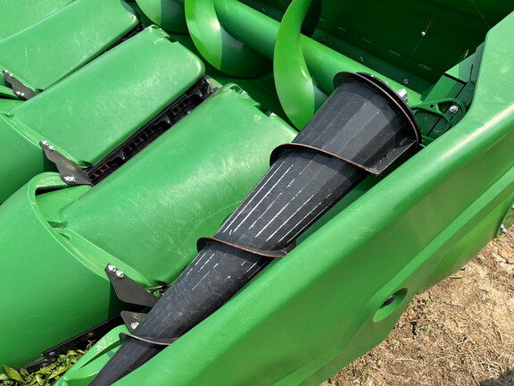Used 2023 John Deere C16F Corn and Row Crop headers at Koenig Equipment in Anna, OH - Photo14