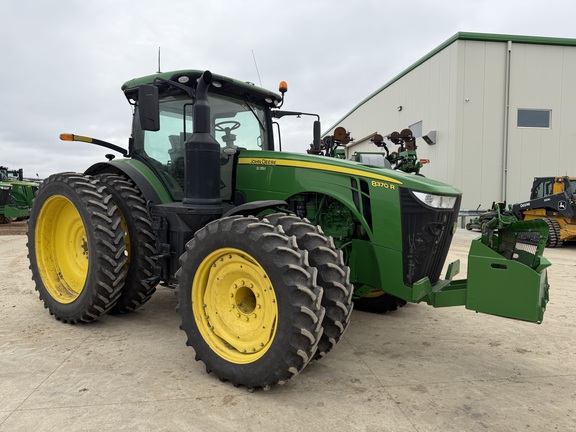  John Deere 8370R