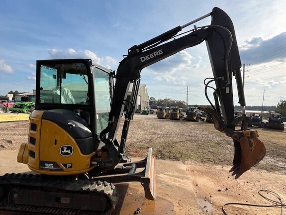 2023 John Deere 35 P Photo 3