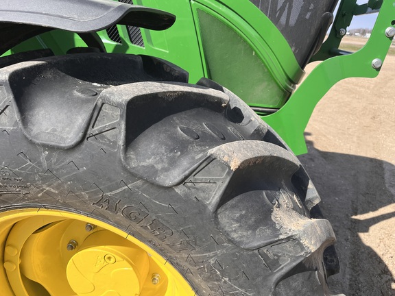 2024 John Deere 6140M - Photo14