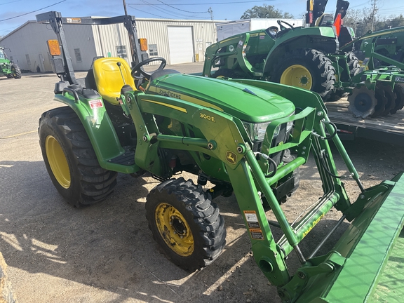 2021 John Deere 3032E Photo 5
