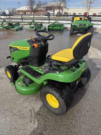 2025 John-Deere S220