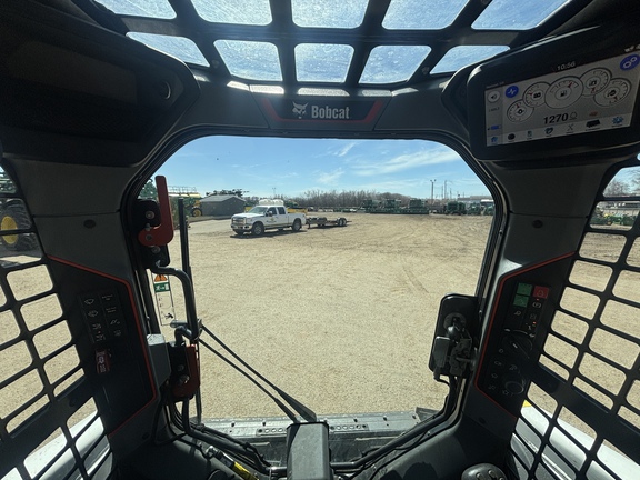 Used 2021 Bobcat S76 Skid Steer Loaders at Horizon Ag & Turf in Vermilion, AB - Photo8