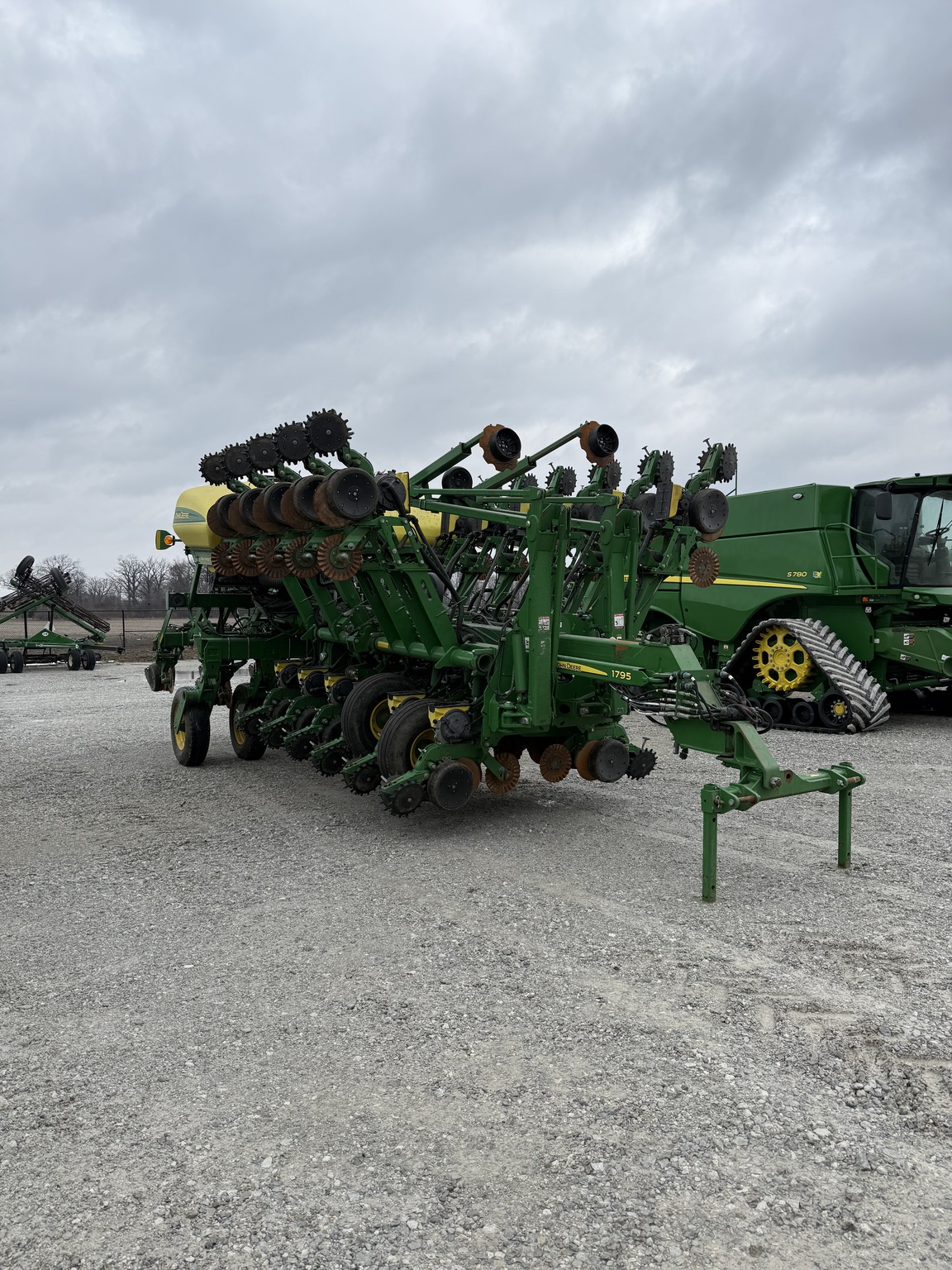 2015 John Deere 1795 Image 3