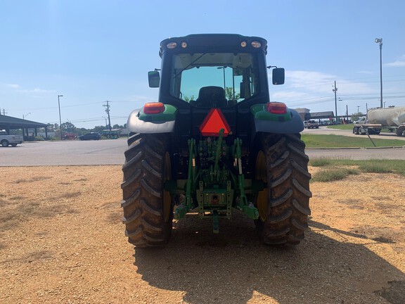 2022 John Deere 6130M Photo 4