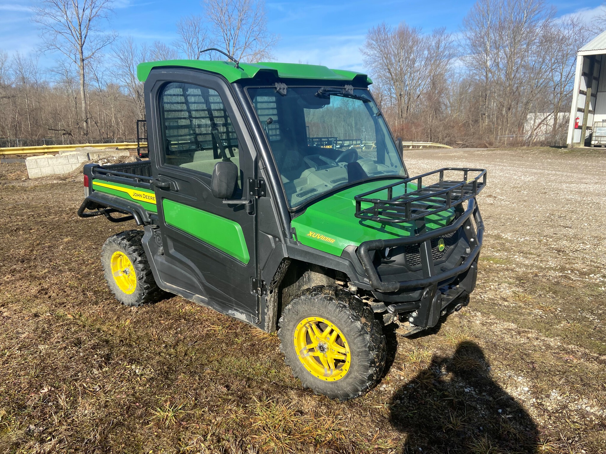 2023 John Deere XUV 835R Image 2