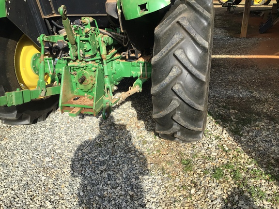 2019 John Deere 5075E Photo 9