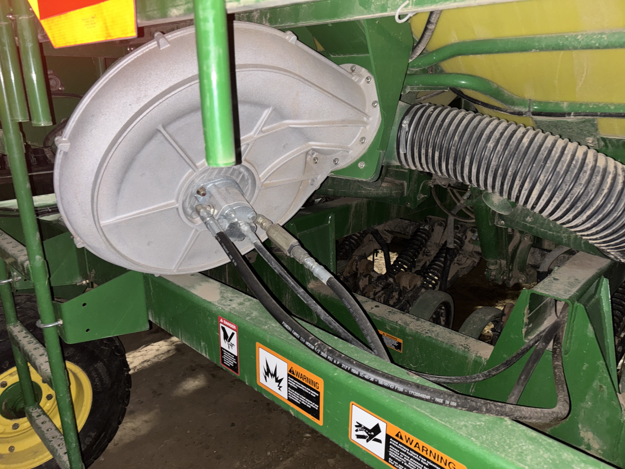 Used 2007 John Deere 1990 Air Drills and Seeders at Koenig Equipment in Oxford, OH - PhotoXL10