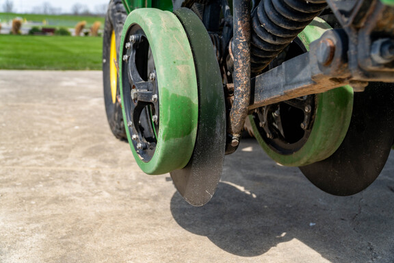 Used 2007 John Deere 1990 Air Drills and Seeders at Koenig Equipment in Anna, OH - Photo8