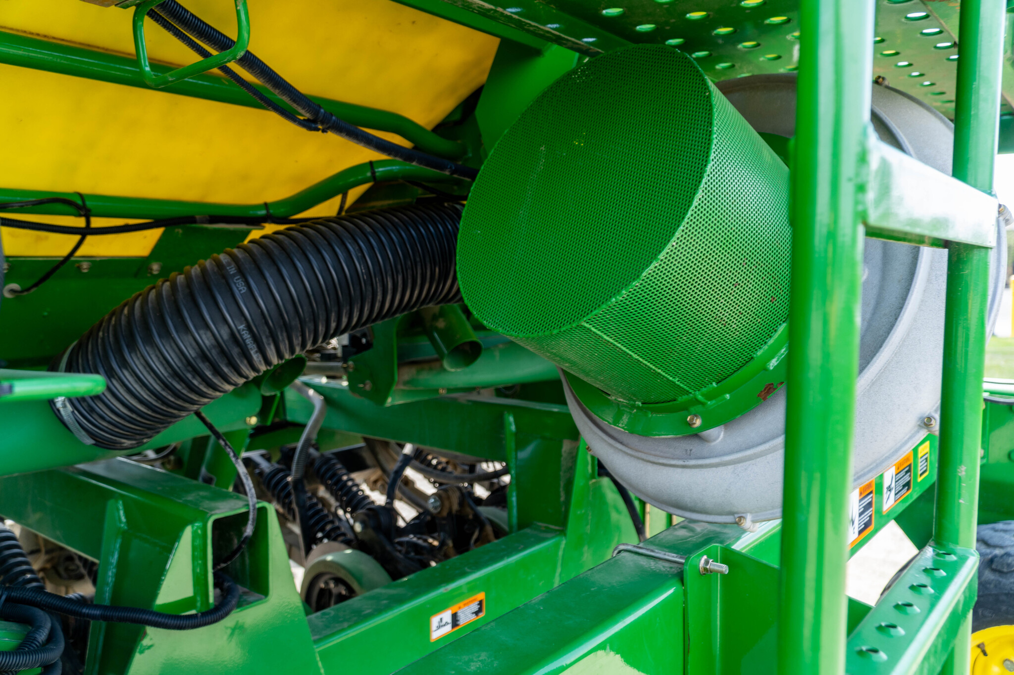 Used 2007 John Deere 1990 Air Drills and Seeders at Koenig Equipment in Anna, OH - PhotoXL15