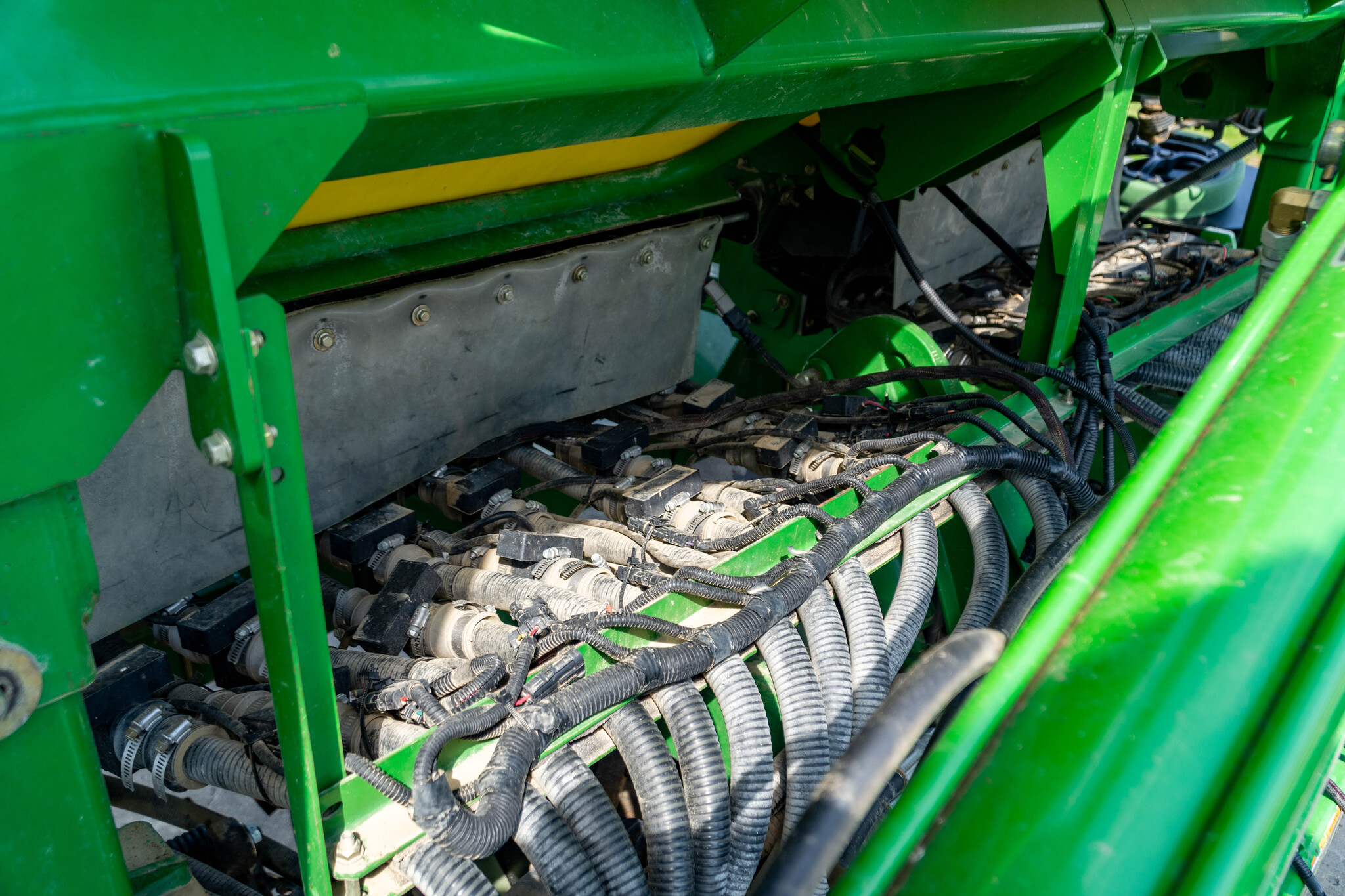 Used 2007 John Deere 1990 Air Drills and Seeders at Koenig Equipment in Anna, OH - PhotoXL11