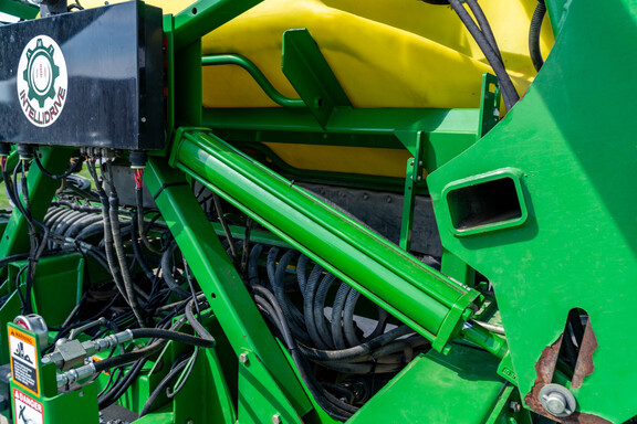 Used 2007 John Deere 1990 Air Drills and Seeders at Koenig Equipment in Anna, OH - Photo18