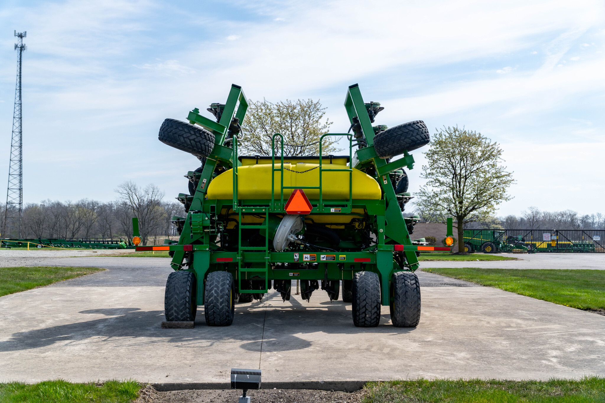 Used 2007 John Deere 1990 Air Drills and Seeders at Koenig Equipment in Anna, OH - PhotoXL5