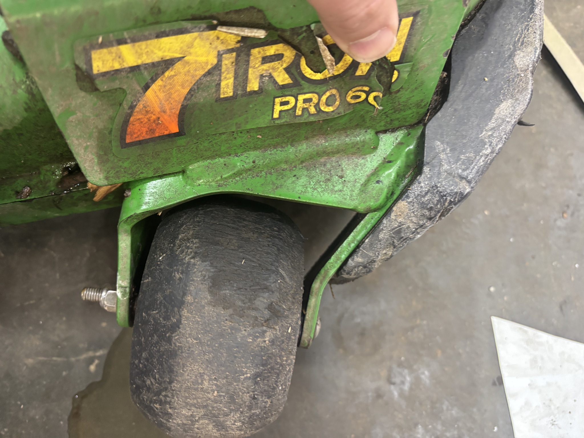  2023 John Deere Z950M at Heritage Tractor in Clinton, MO