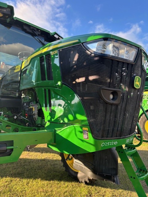 2025 John Deere 410R Image 2