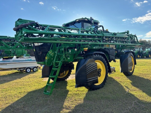 2025 John Deere 410R Image 4