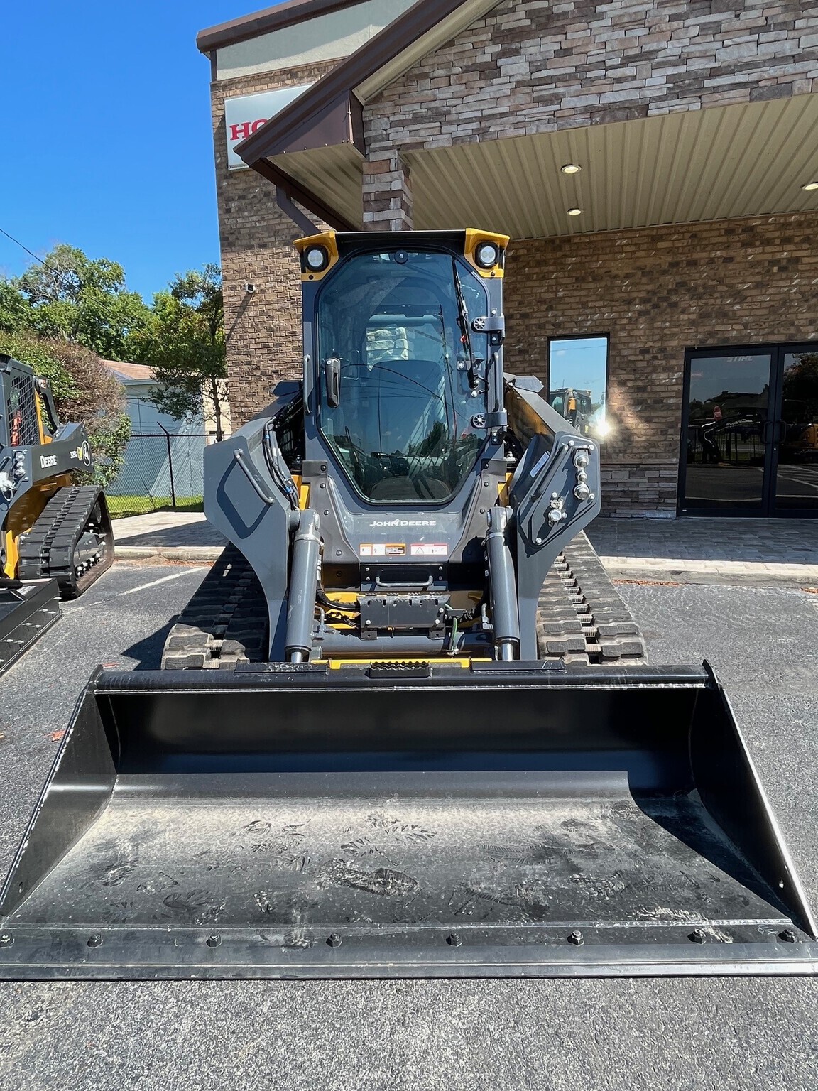 2025 John Deere 333 P Image 1