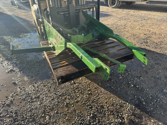 2000 John Deere 720