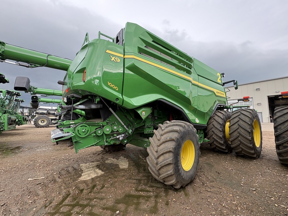 John Deere X9 1000