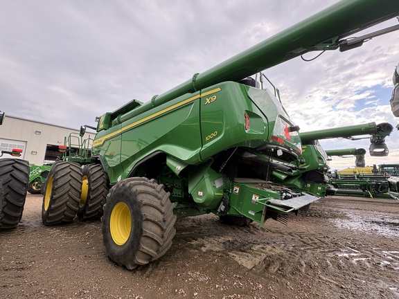 Used 2024 John Deere X9 1000 Combines at Horizon Ag & Turf in Vermilion, AB - Photo4